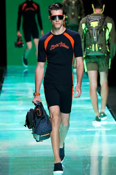 Look 21